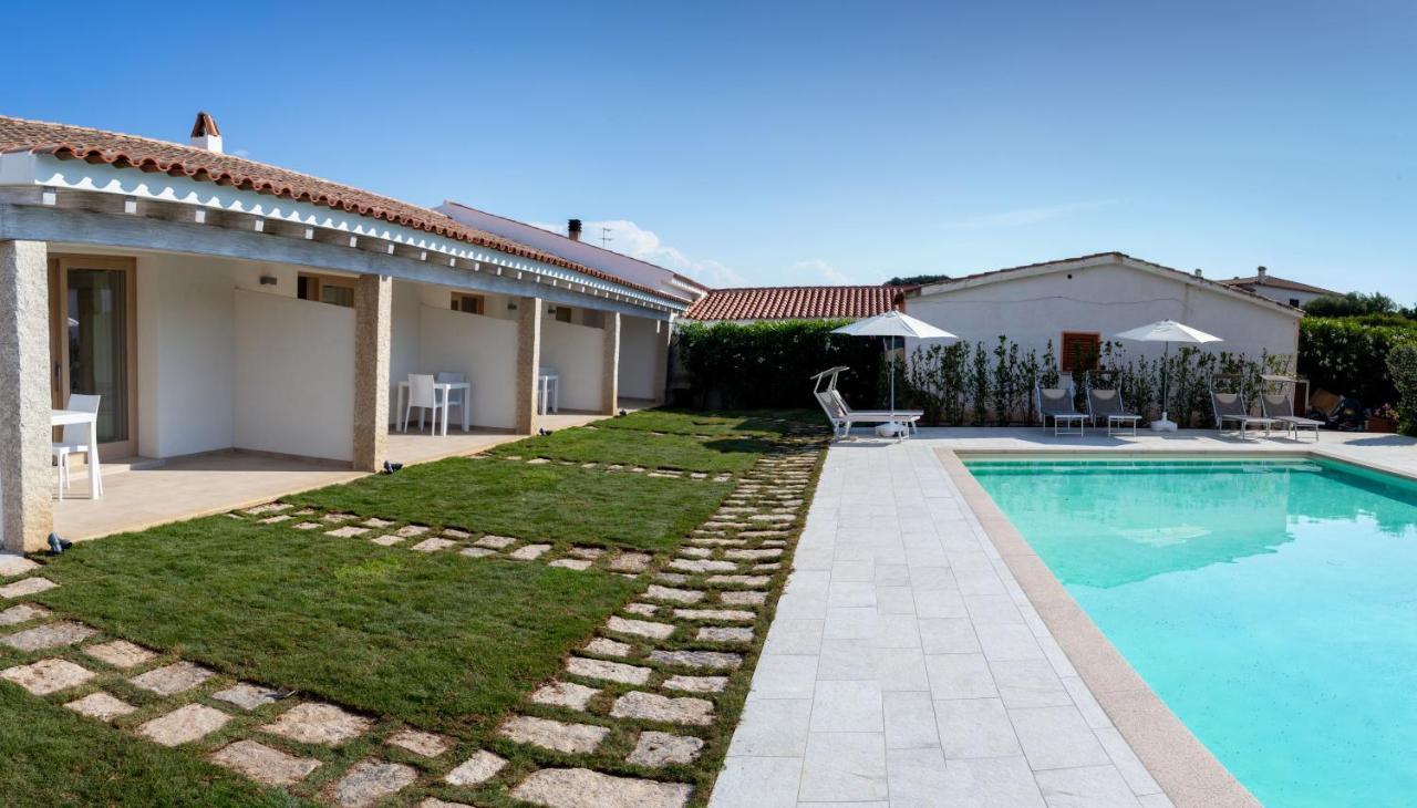 La Corte Di Pulicinu Baja Sardinia Eksteriør billede