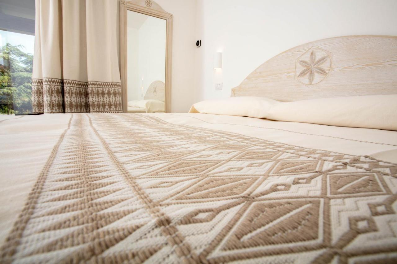 La Corte Di Pulicinu Baja Sardinia Eksteriør billede